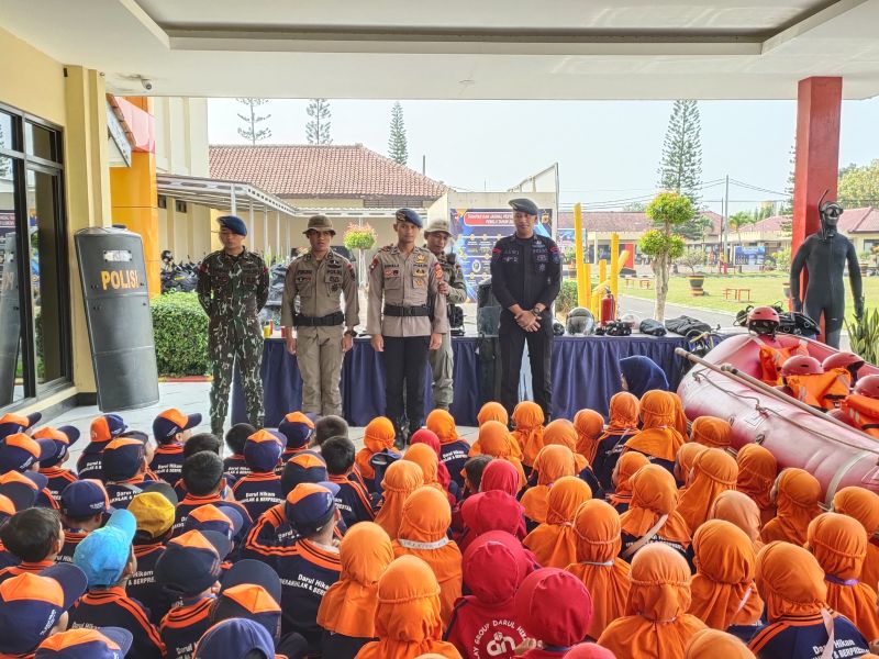 PG-TK Darul Hikam 2 Lakukan Kunjungan Ke Mako Brimob Polda Jabar