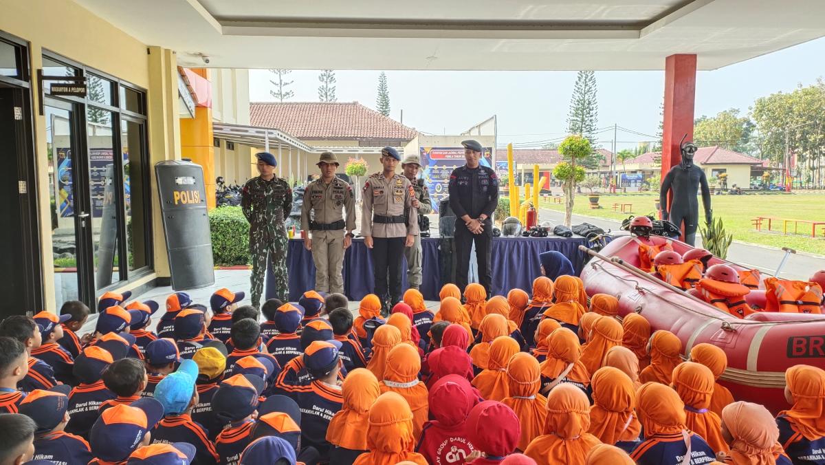 PG-TK Darul Hikam 2 Lakukan Kunjungan Ke Mako Brimob Polda Jabar